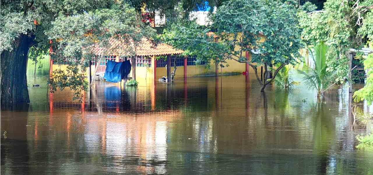 A building submerged in the flood that swept through Bolivia in 2008