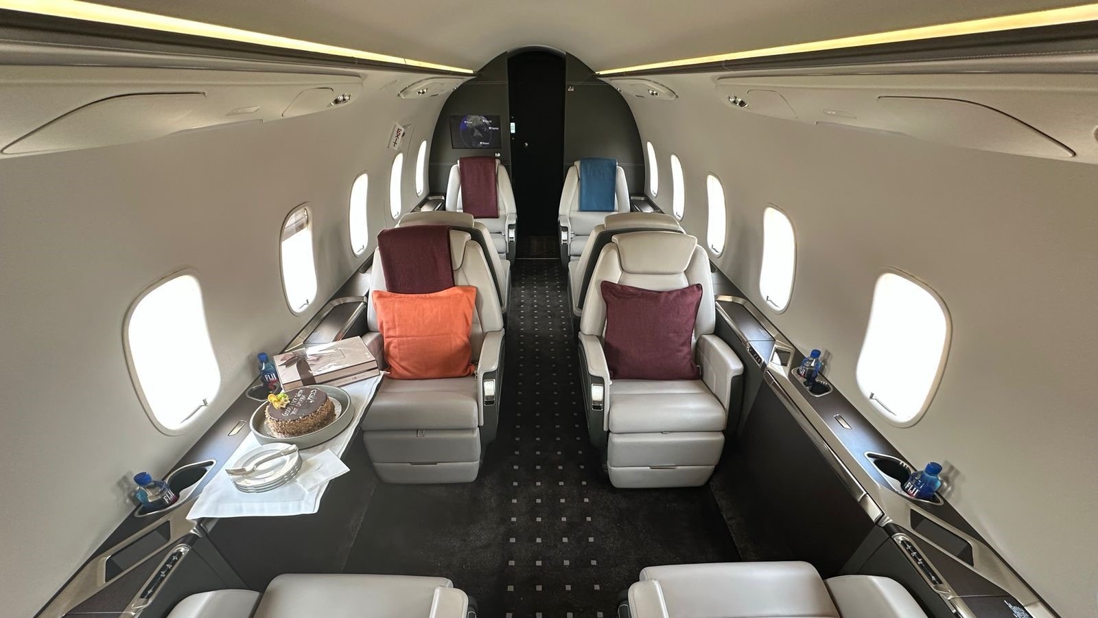 Bombardier Challenger 350 Interior