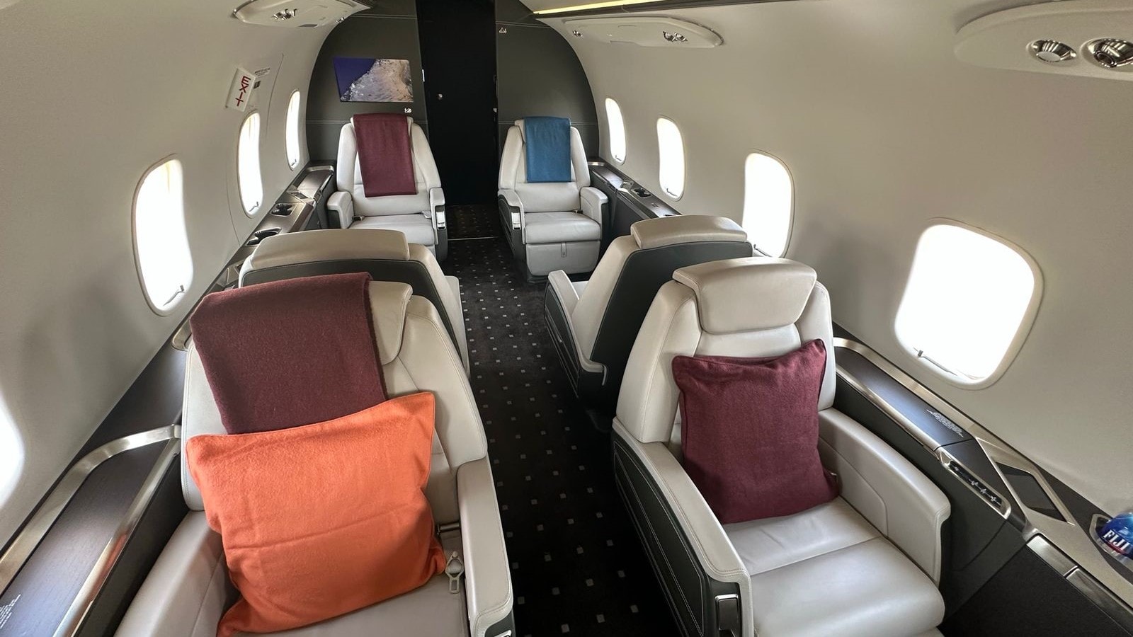 Bombardier Challenger 350 Interior