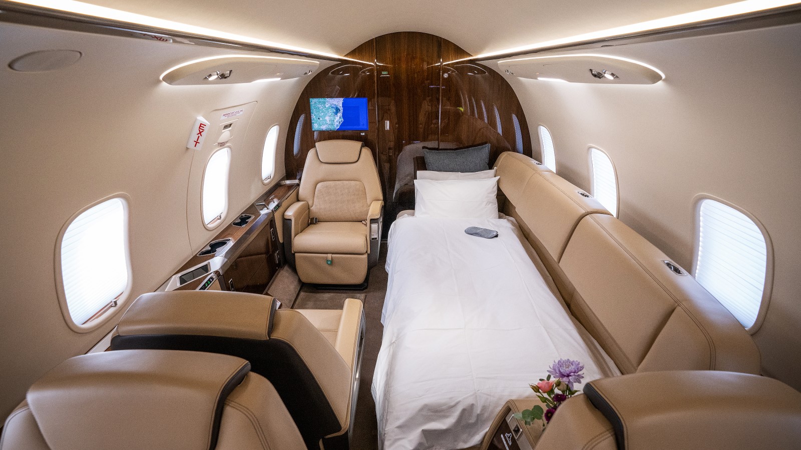 Bombardier Challenger 350 Interior