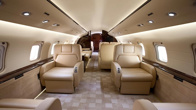 Bombardier Challenger 850 Interior