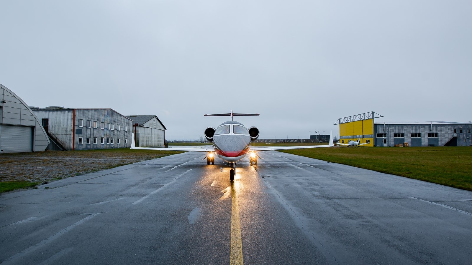 Bombardier Learjet 45 Exterior
