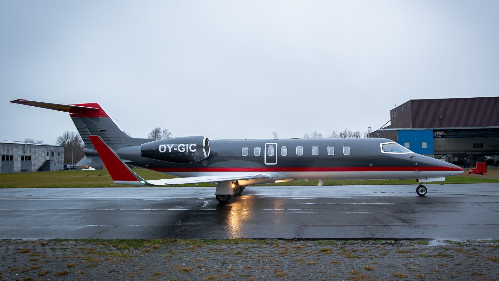 Bombardier Learjet 45 Exterior