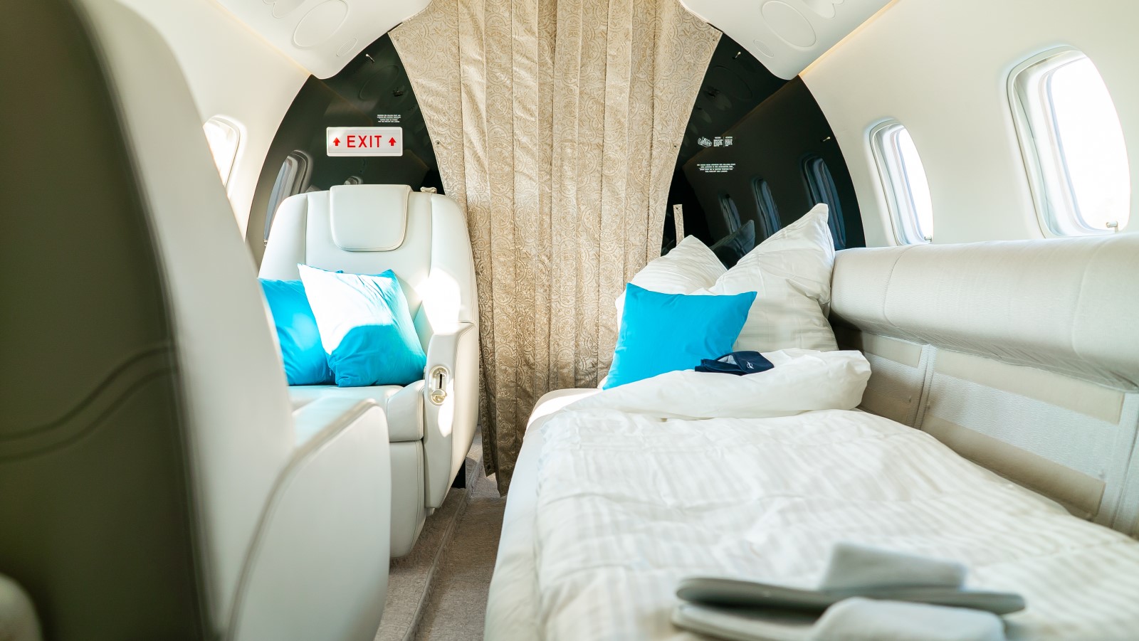 Embraer Legacy 650 Interior